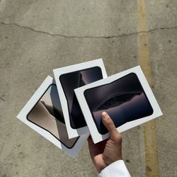 iPhone Duo 256gb Black And White Available❗️