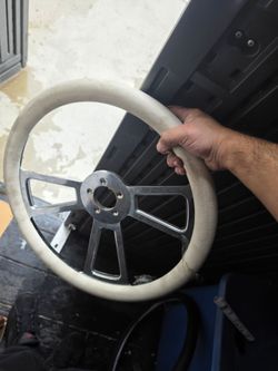 Truck steering wheel