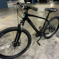 Giant Aluxx 27 Speed Large Size Lightweight Aluminum Frame With Disc Brakes 