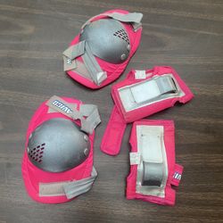 Girls Pink Roller Skating Knee And Hand Pads. Size Small