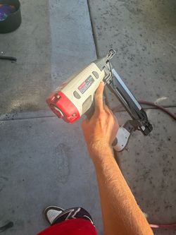 Craftsman  Brad nailer
