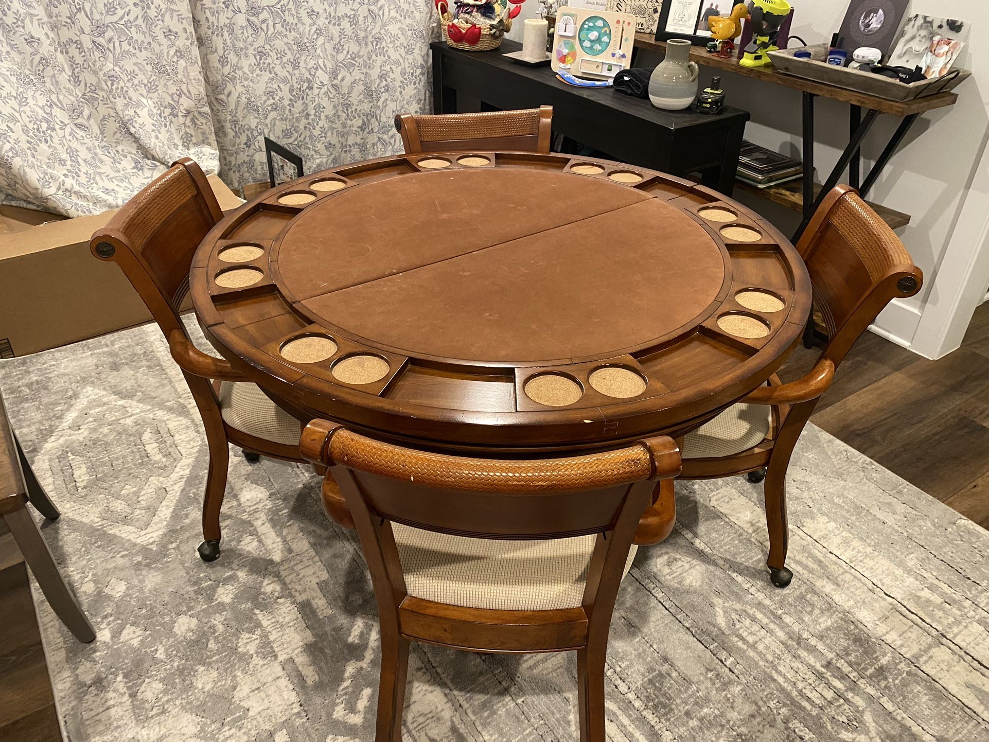Poker Table