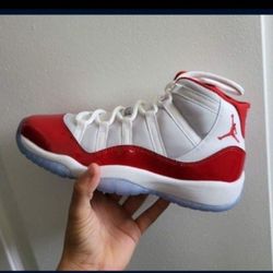 Kids Jordan 11 Cherry Size 2.5 Y Brand New In Box 