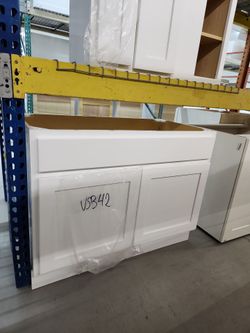 Bathroom vanity