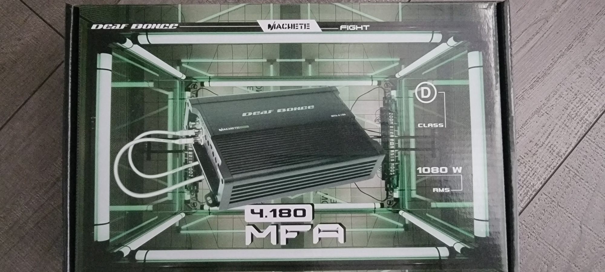 DEAFBONCE 4 CHANNEL AMPLIFIER