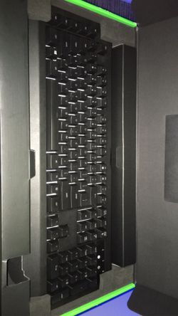 Razer BLACKWIDOW CHROMA V2 and Razer DEATHADDER