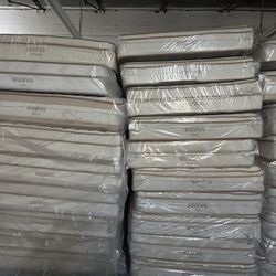 Luxury Saatva & Tempur-Pedic Mattresses – 50-80% Off!     •    Brand New, Minor Blemishes (Nothing That Affects Comfort)     •    King, Queen, Full, T