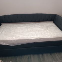 Twin Size Gray Fabric Day Bed