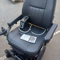 Quickie Q500m  Electric  Wheelchair Read Below
