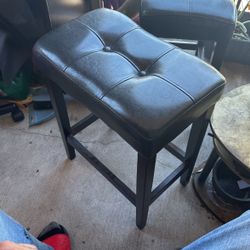 2 Stool Seats 
