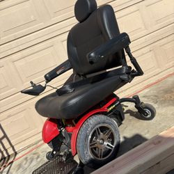 Jazzy Elite Mobility Chair