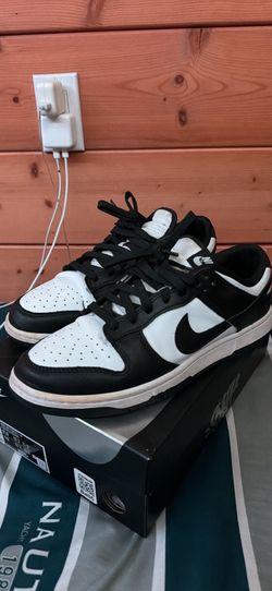 Nike Panda Dunks