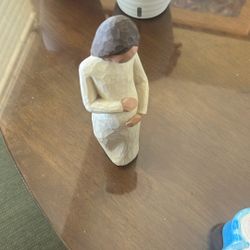 Pregnant Mother Willow Tree Statue 