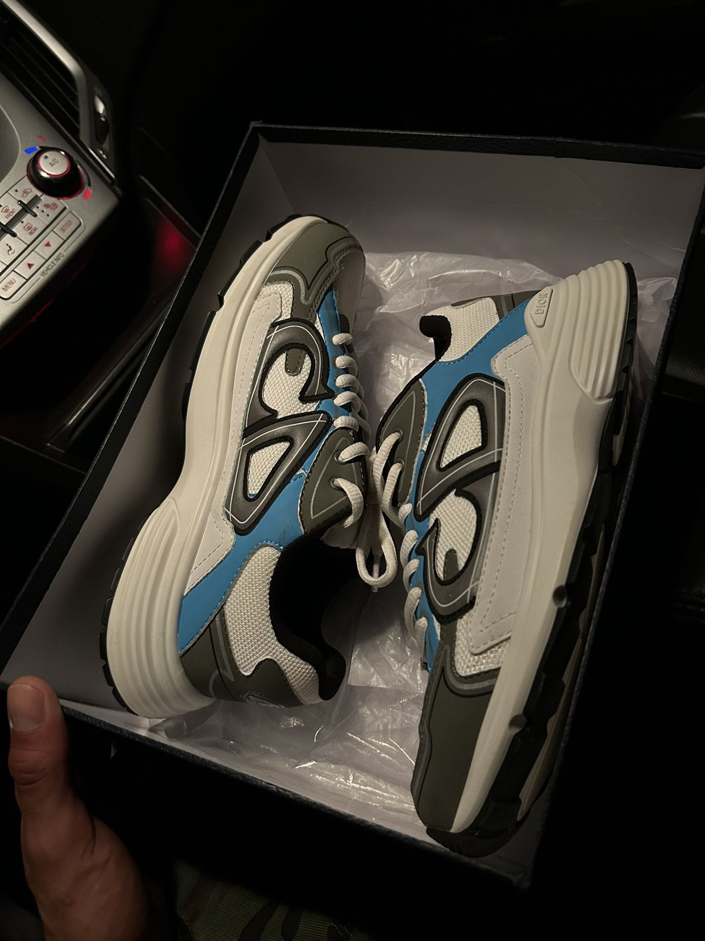 Dior B30 Size 8