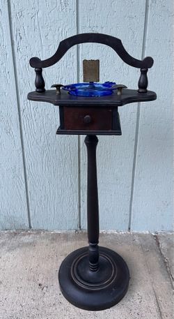 Art Deco Ashtray and stand