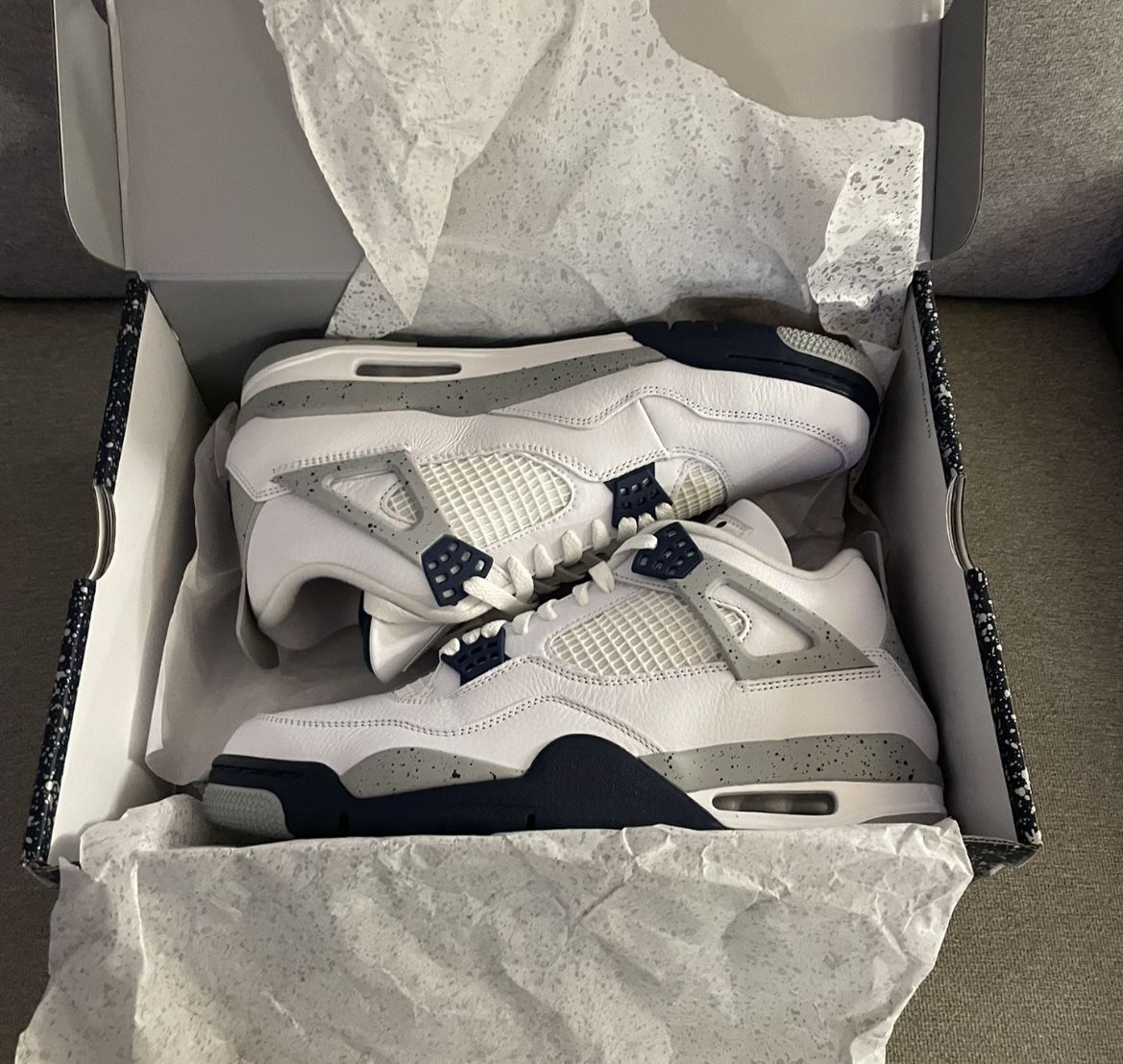 Jordan 4 Midnight Navy Size 11