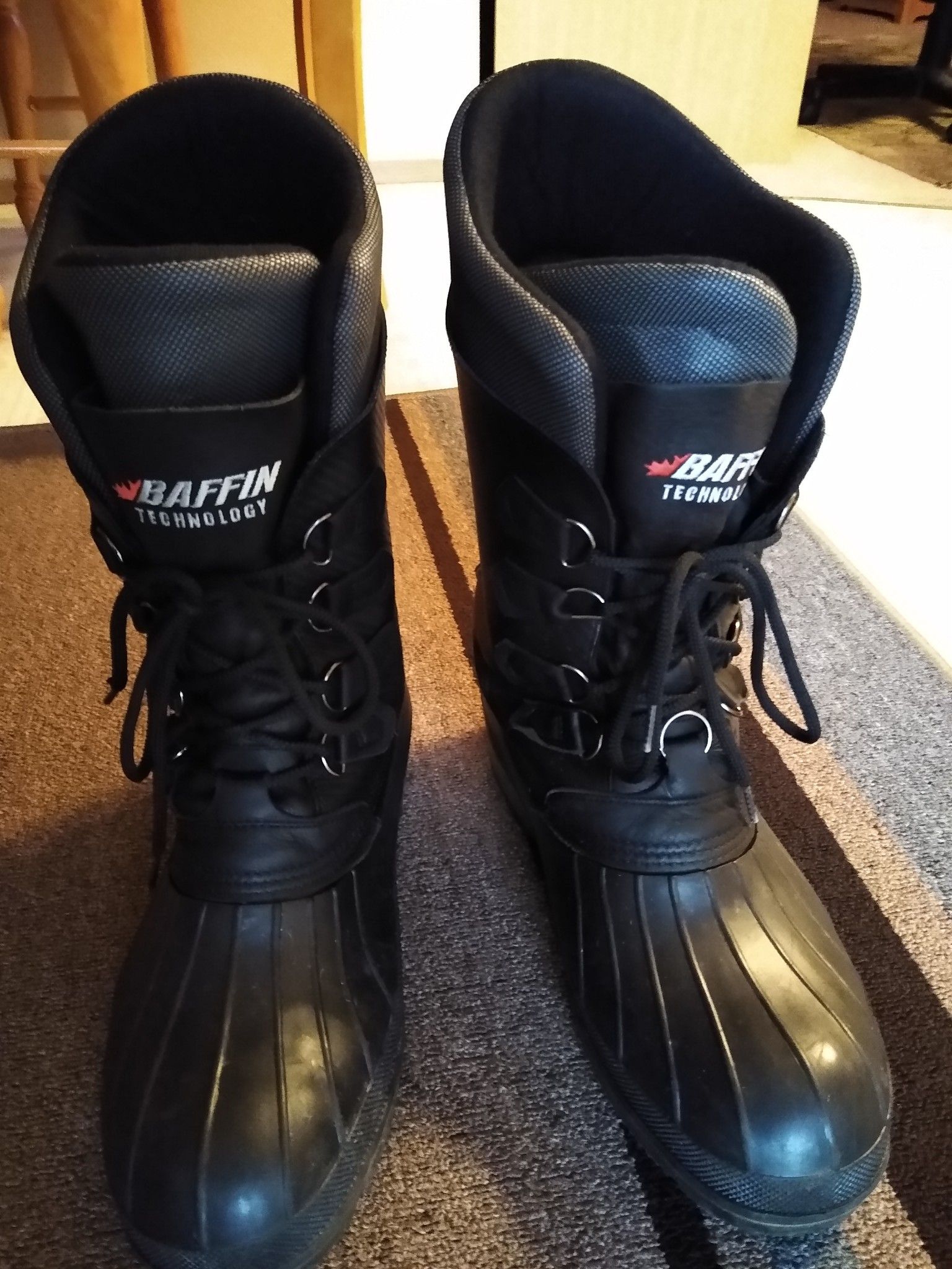 Baffin snowmobile boots
