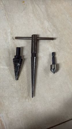 Drill Bit with Reamer and Countersink