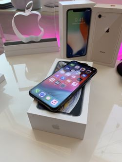 iPhone X 64GB AT&T/Cricket like new