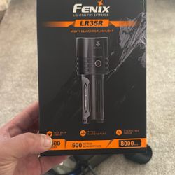 Fenix Flashlight LR35R 