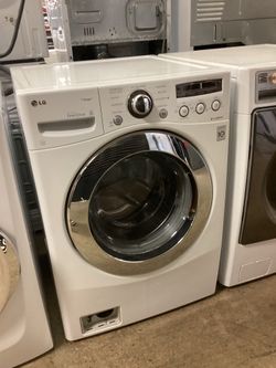 LG 4.2 cu.ft. Front Load Stackable Washer with Steam Cycle