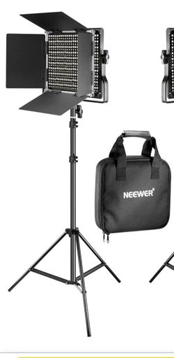 Luz led regulable Neewer - 1 piezas Bi-Color 660 Luz Régulable LED Luz de video y soporte Kit incluye: (2) 3 K CRI 96 + con soporte de U y B