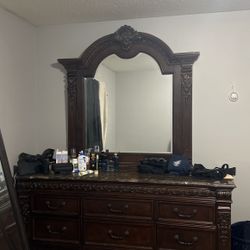 Luxury Marble-Topped Bedroom Set – Elegant & Sturdy 