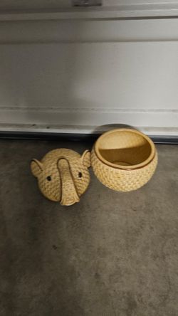 Elephant container