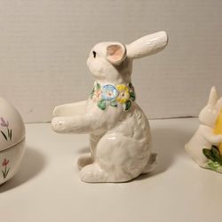 Vintage Ceramic Bunny & Easter Egg Decor