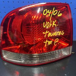2004-2007 Volkswagen Touareg Driver Side Taillight 