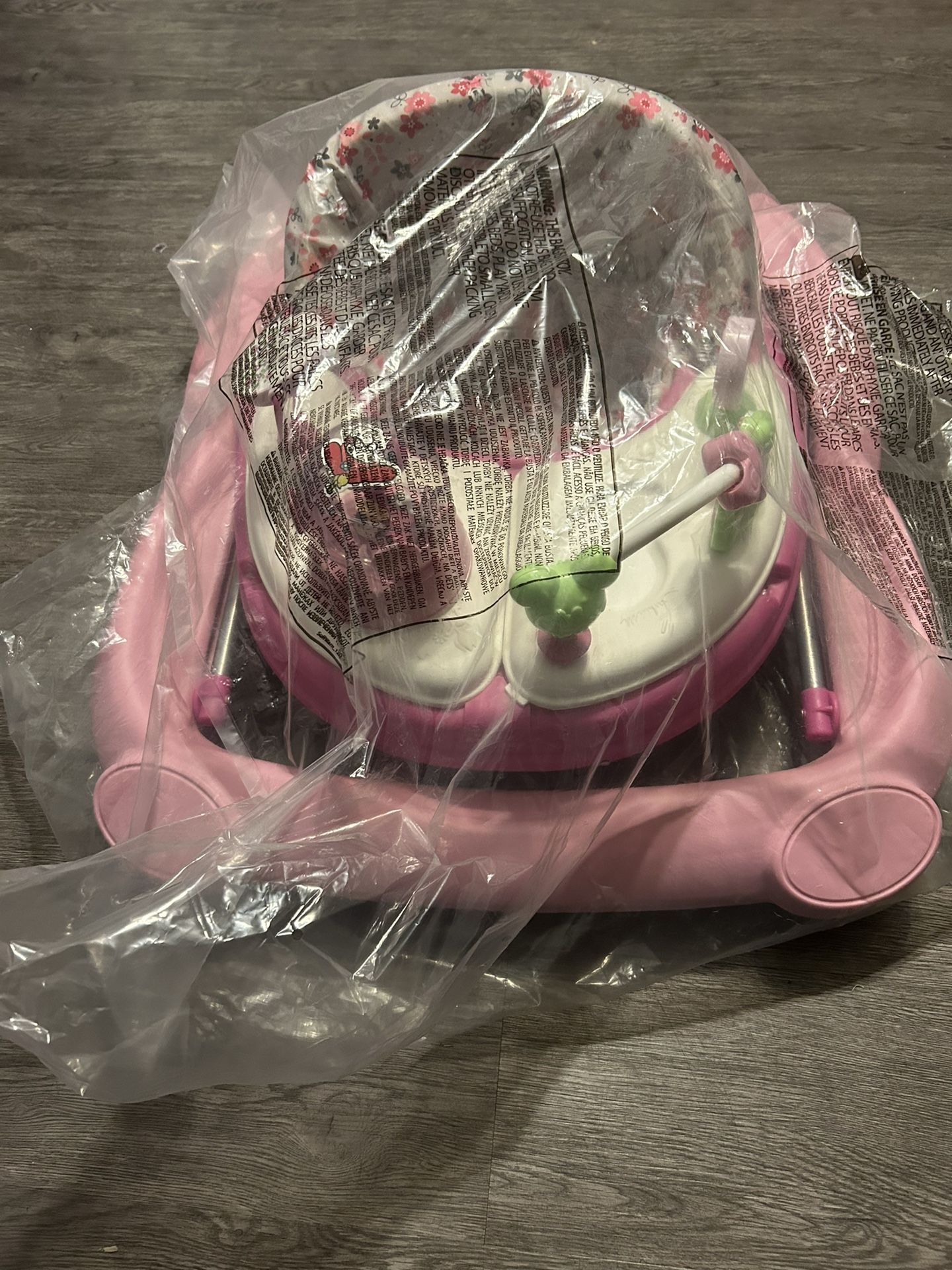 Minnie Mouse Walker