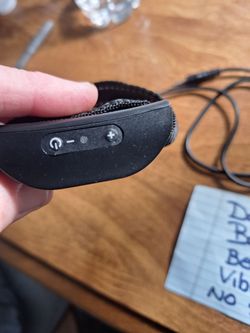 Anti Barking Device. vibration and beeps  only NO SHOCK