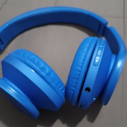 Bluetooth Head Phones 