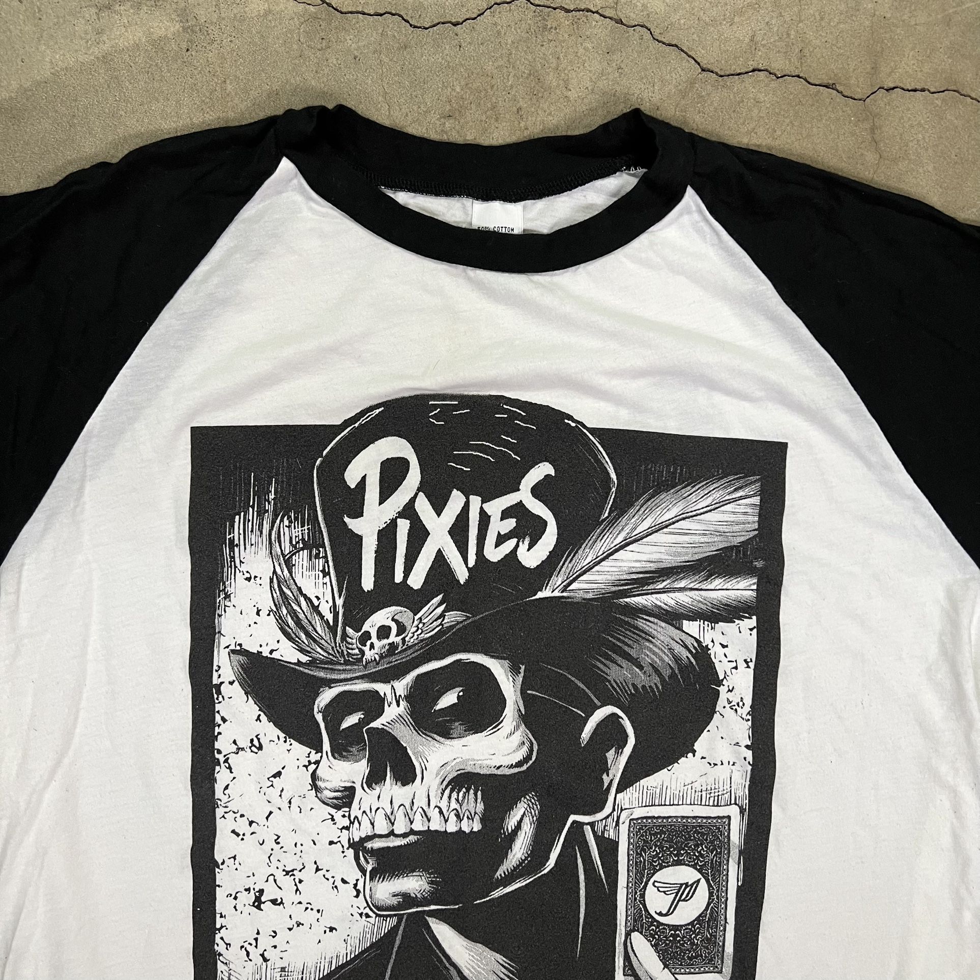 Vintage 2017 Pixes Hollywood Paladium North American Tour 🇺🇸 Band T-Shirt L