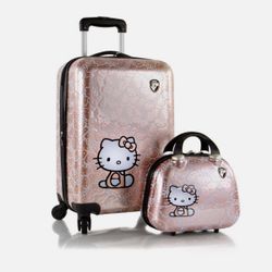 Hello Kitty Luggage And Beauty Kit 