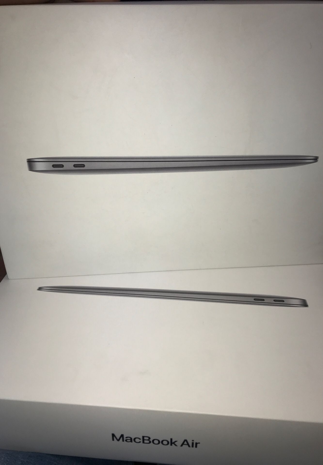 MacBook Air 13-inch Retina display 2020 TouchId