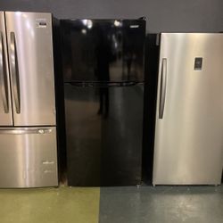 New Glossy Black Top Freezer Refrigerator‼️‼️