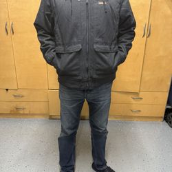 Large Patagonia Heavy Duty Jacket - Brand New