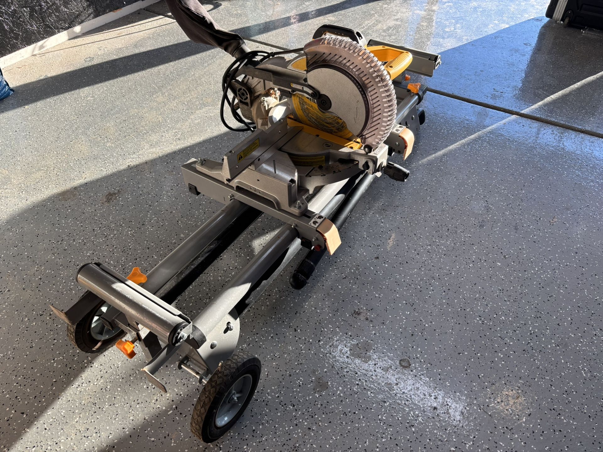 Dewalt Dws713 Miter Saw With Stand