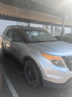 2013 Ford Explorer, tow only