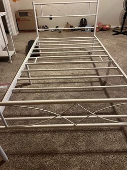 White twin frame