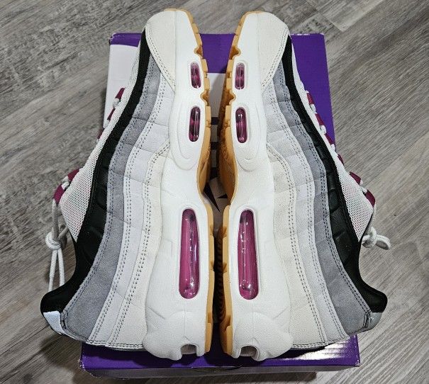 Nike SB Air Max 95 Men\'s 9.5 Women\'s 11