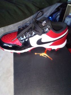 Jordan 1 Low Youth Cleats size 4.5