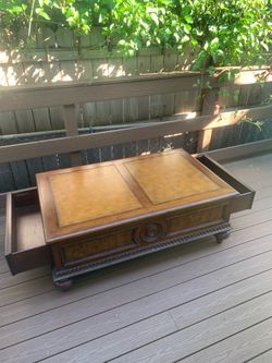 Vintage Ethan Allen Townhouse Collection Morley Mahogany & Burl Coffee Table ($850 retail).