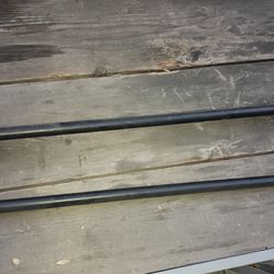 Yakima roof rack bars with keys