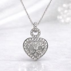 14K WG HEART FLEUR PENDANT