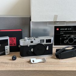 Leica MP Silver Rangefinder NMIB with Extras