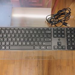 HP Wired Desktop 320kK Keyboard