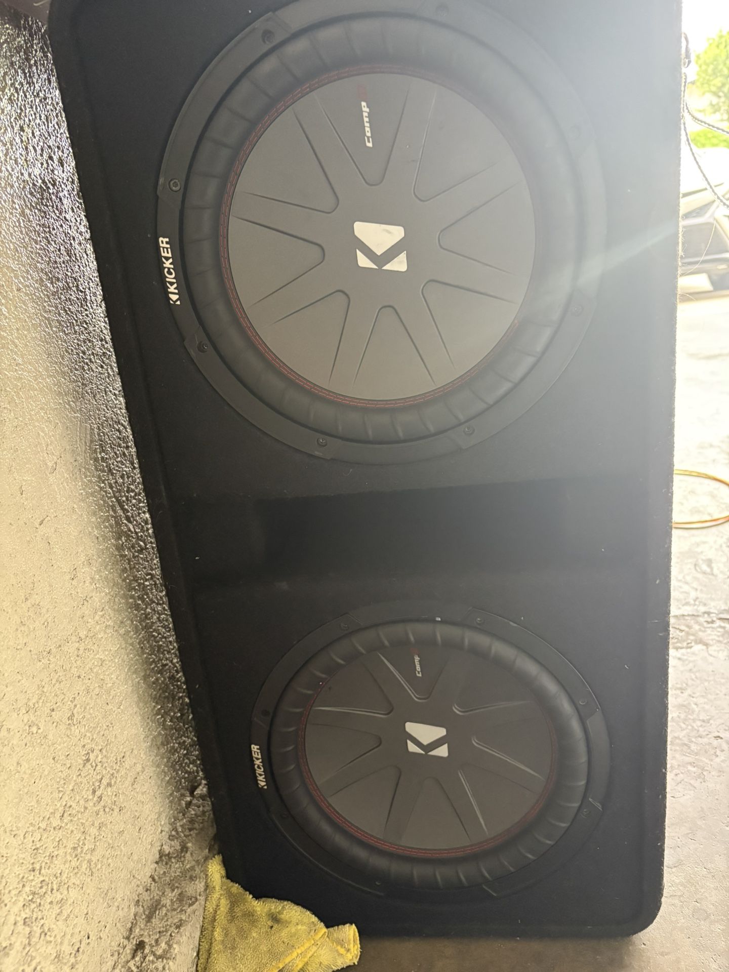 Kicker Comp R
