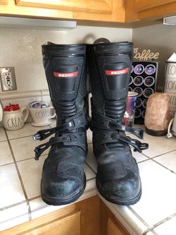 Sedici  dual sport boots, street/off road